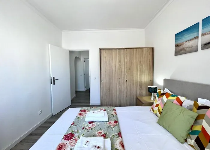 By Homing Apartamento